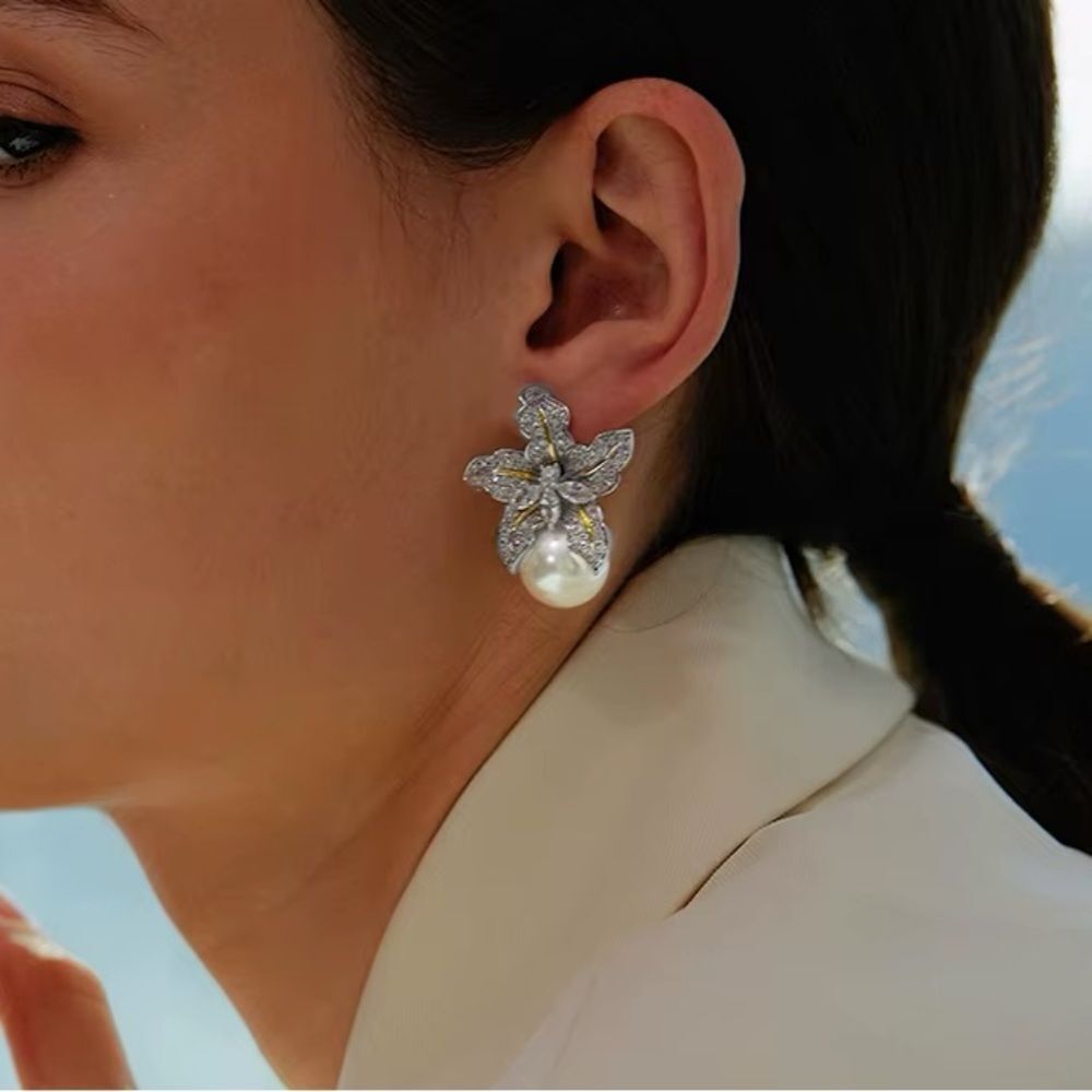 ✨Gorgeous Elegant Silver Cz Diamond Pave Star Lily &PearlPost back Earringss - Picture 7 of 17